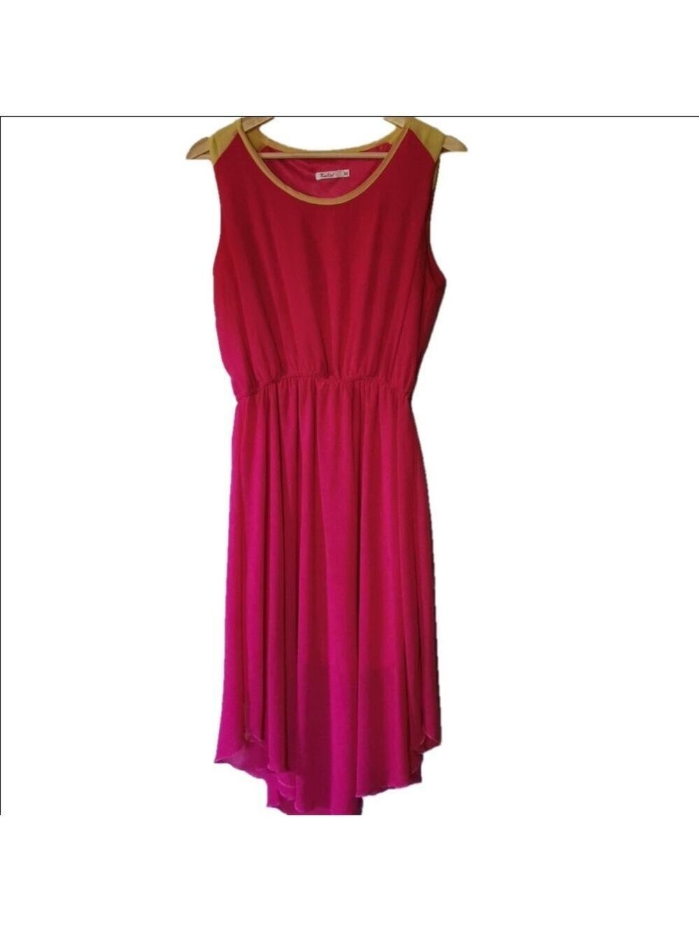 Katie fun & flirty fuschia midi dress. Size Medium. EUC